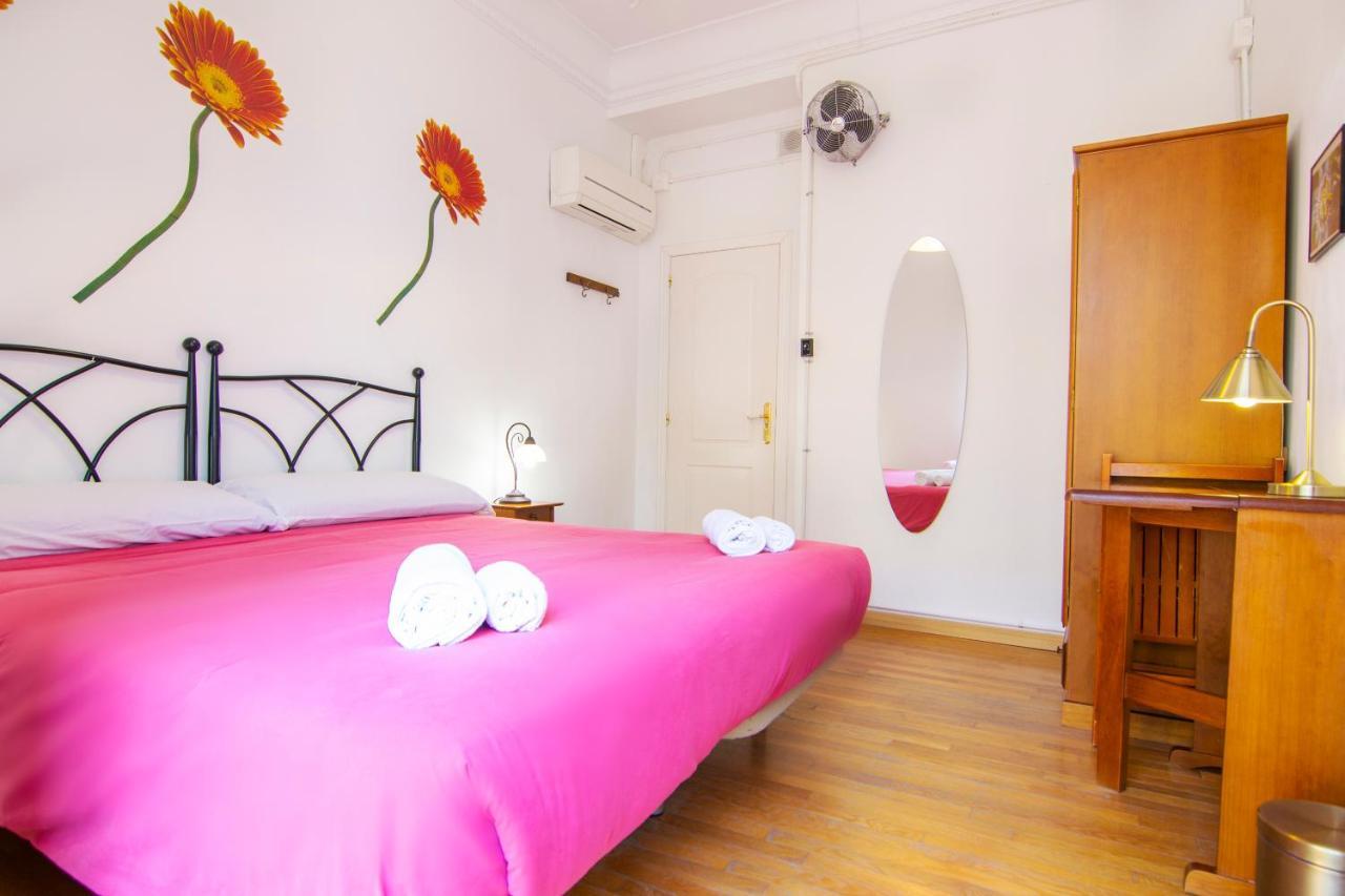 Kasa Katia Guest House Valencia Exterior photo