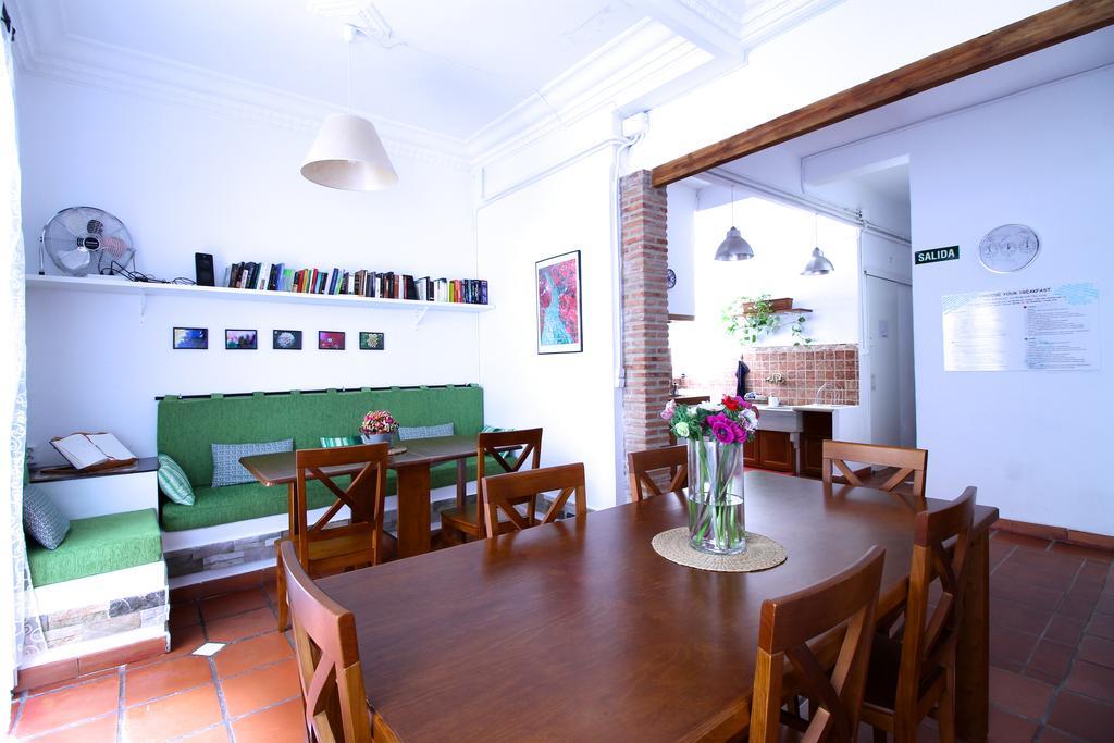 Kasa Katia Guest House Valencia Exterior photo